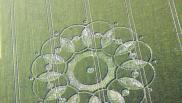 2010年6月03日英国Codford St Peter Wiltshire麦田怪圈
