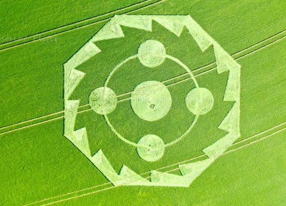 2022年5月22日英国Little Down麦田怪圈