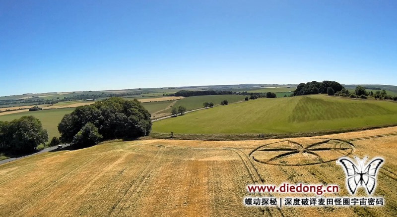 2015年6月29日英国Knoll Down麦田怪圈