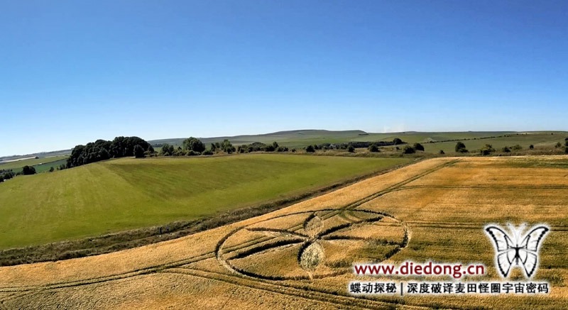 2015年6月29日英国Knoll Down麦田怪圈