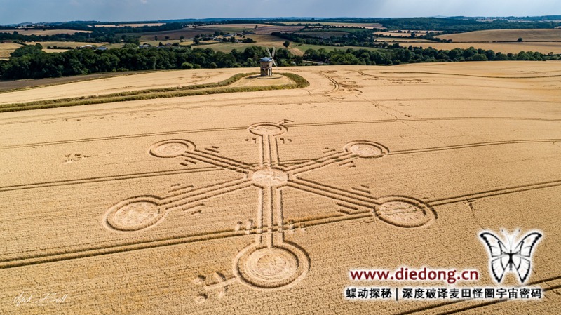 2018年7月26日英国Chesterton Windmill麦田怪圈